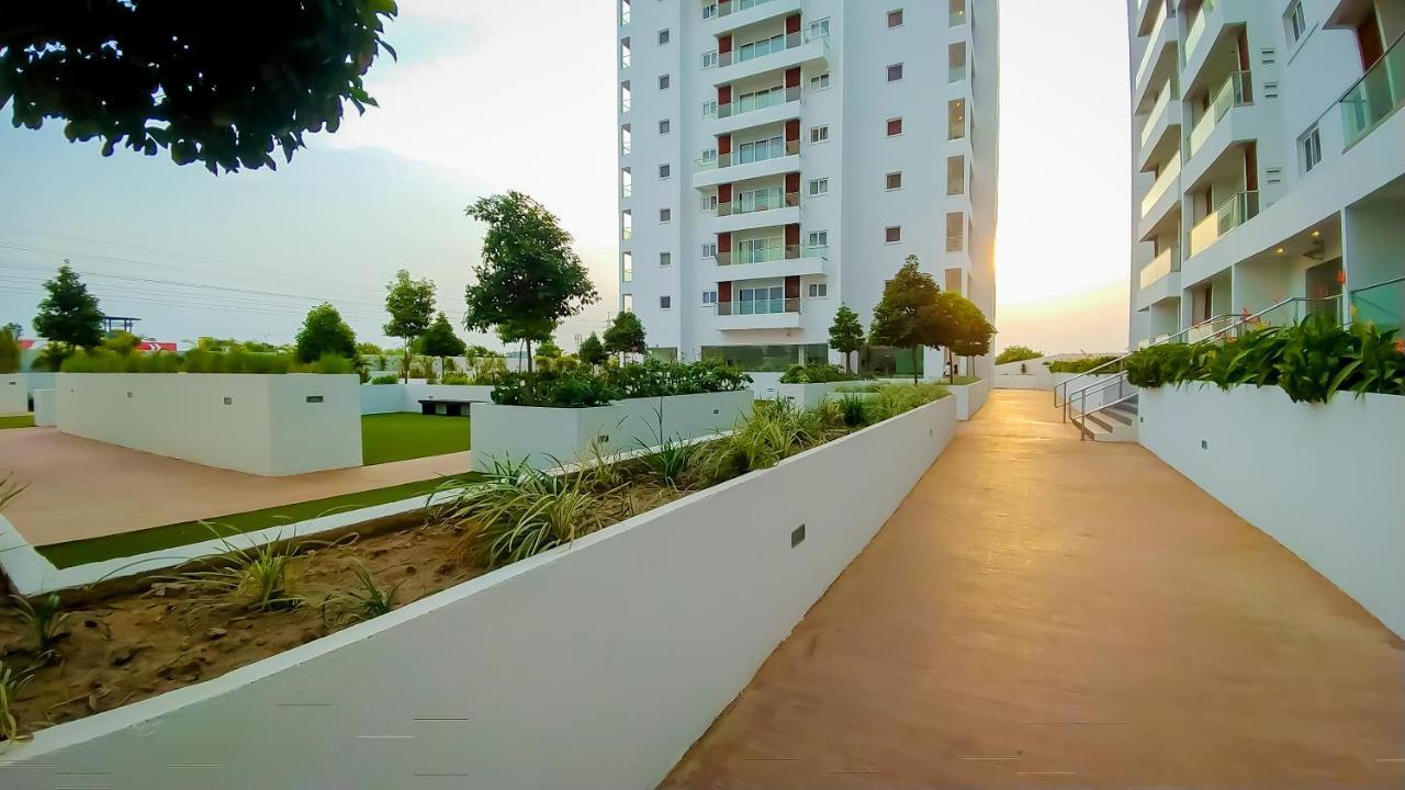 The Gallery Premier Suites Άκρα Εξωτερικό φωτογραφία